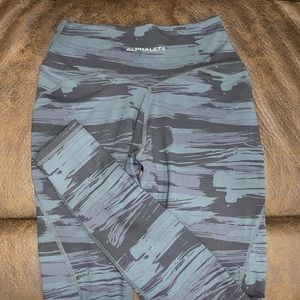 Surface power leggings in blue canvas camo